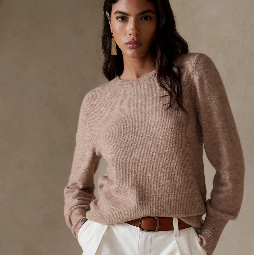 Banana Republic Aire Crew Neck Sweater
